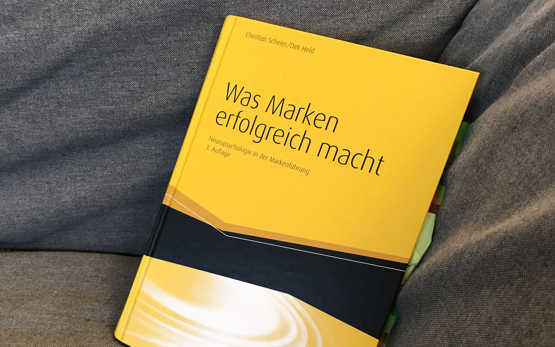 Review, Was Marken erfolgreich macht – Neuropsychologie in der Markenführung, Buchtipp, Markenführung, Branding, Corporate Design